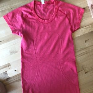 Lululemon swiftly tech tee